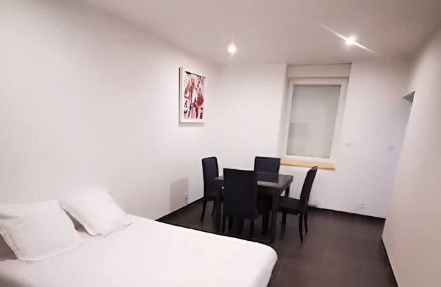 Apartment-Private Bathroom