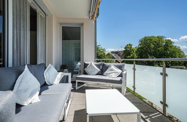 Apartment "Residenz 1" with Panoramic Mountain View, Covered Terrace & Wi-Fi