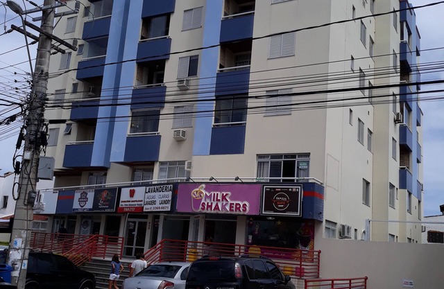 Apartment right in the center of Ingleses.