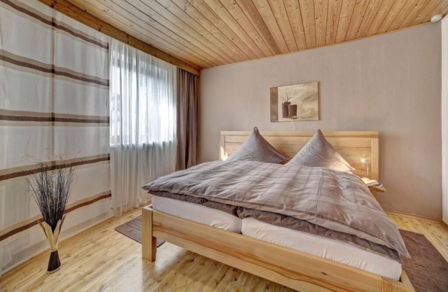 Apartment Suite Bauernstube - with infrared cabin and balcony with a view of the Bavarian Forest mountain range