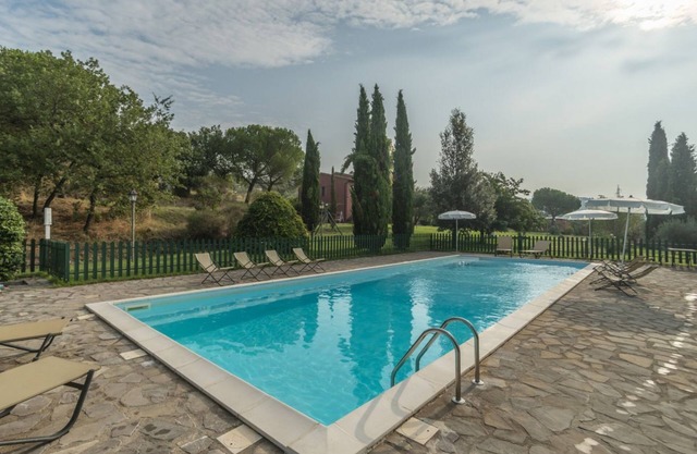 Apartment Salon + Vineyards