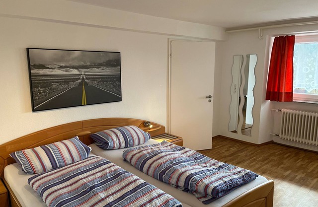 Apartment 'Schöne Aussicht' with Mountain View, Shared Terrace and Wi-Fi