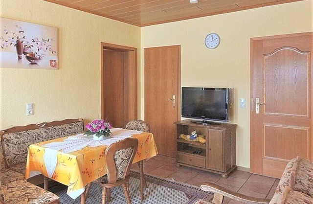 Apartment 'Sonnenblick - Fewo 1' with Balcony and Wi-Fi