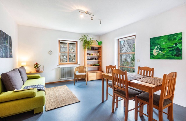 Apartment 'Sonnige Wohnung' with Private Terrace and Wi-Fi
