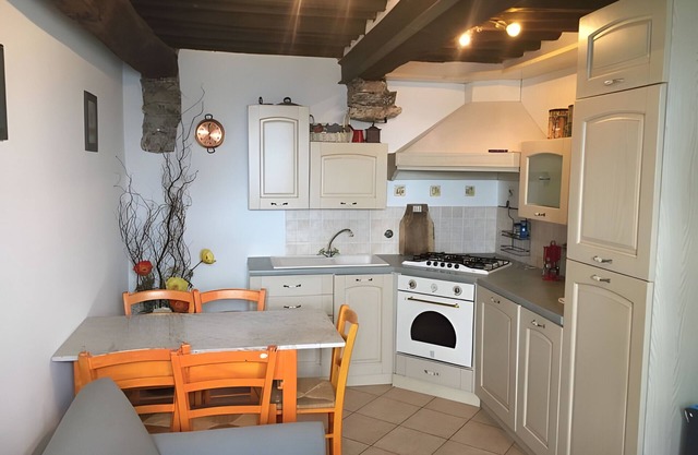 Apartment 'Sterlizia' with Sea View, Wi-Fi and Air Conditioning