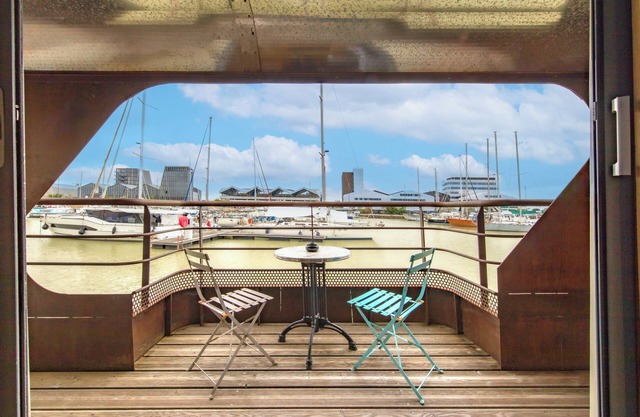 Apartment 'Suite 1900' with Lake View, Wi-Fi and Air Conditioning