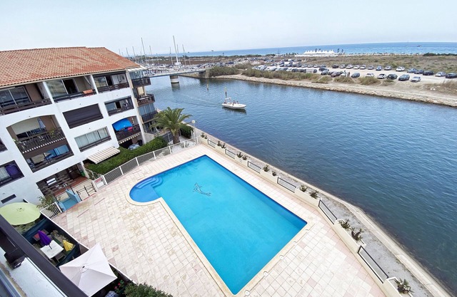 Apartment T2 mezzanine sea view with swimming pool