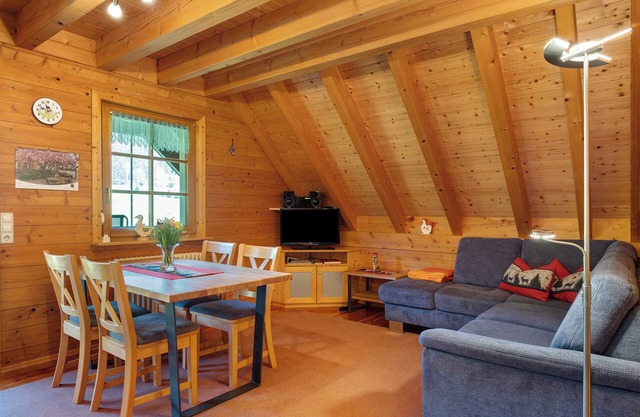 Apartment 'Talblick' with Mountain View, Shared Terrace and Wi-Fi