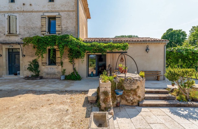 Apartment 'Tilleul Enchanté' with Private Terrace, Private Garden and Air Conditioning