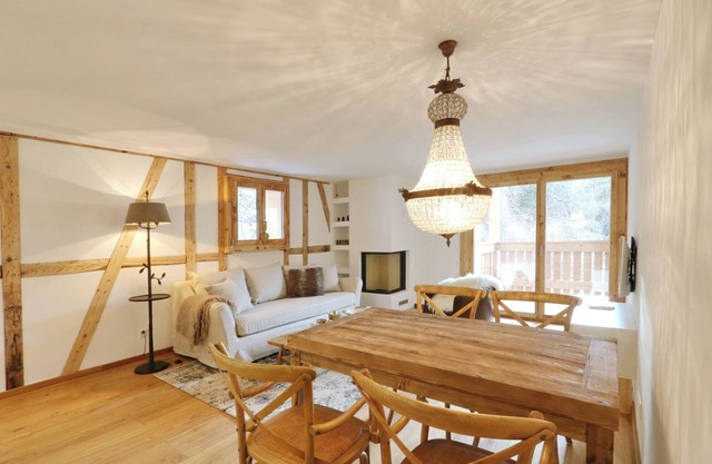 Apartment Turandot - Elegant Alpine-Chic Apartment in St. Moritz