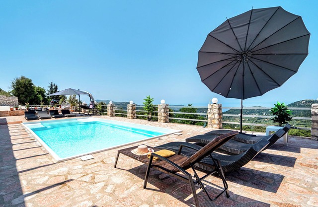 Apartment 'Ventus Pandora' with Sea View, Wi-Fi and Air Conditioning