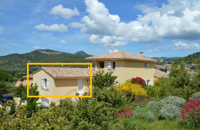 Apartment 'Villa Fleury' with Private Terrace, Balcony and Wi-Fi