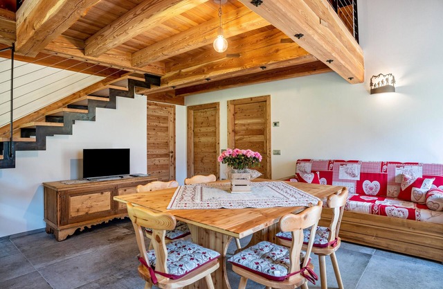 Apartment 'Volo Dell'aquila With Private Sauna' with Mountain View