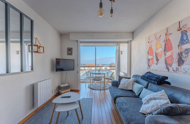 Apartment 'Vue Mer Arcachon' with Sea View, Private Terrace and Wi-Fi