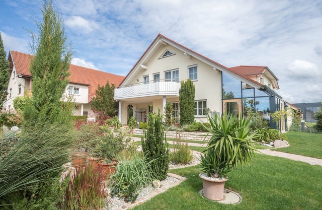 Apartment “Welte” close to Lake Constance with Mountain View, Garden & Pool