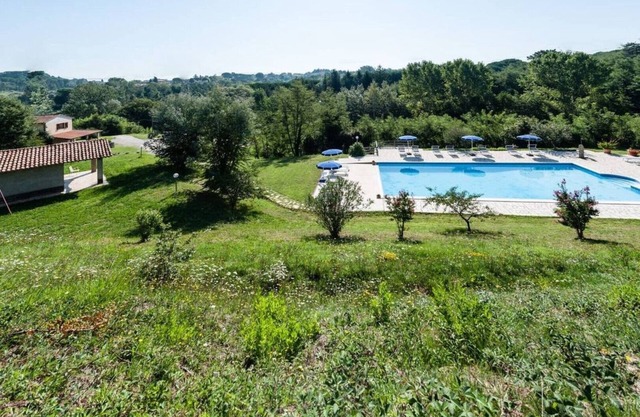Apartment with 3 bedrooms, 2 bathrooms and terrace with barbecue