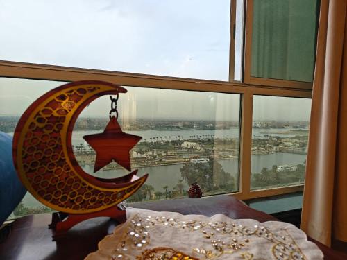 Apartment with a Nile View, Cairo, Maadi- شقه مطله بالكامل على النيل مباشره
