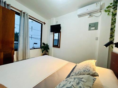 Apartment with balcony and access to terrace