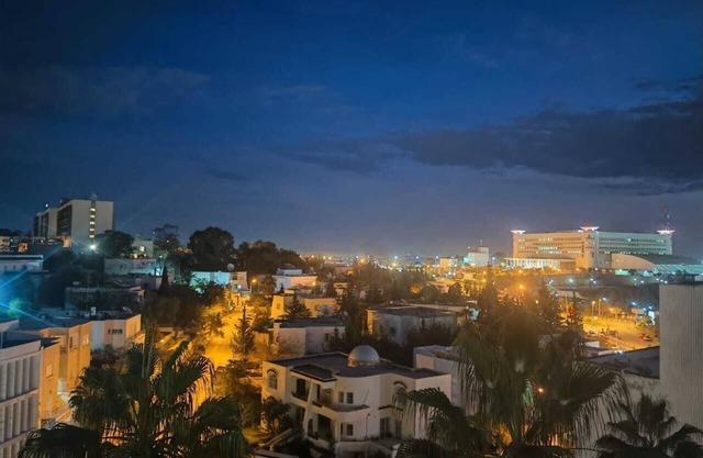 Apartment with breathtaking view of the Gulf of Tunis, Embassy residential area