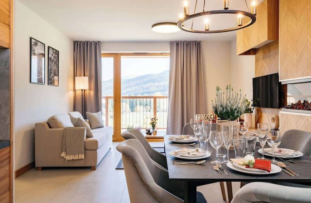 Apartment with Mountain View E12