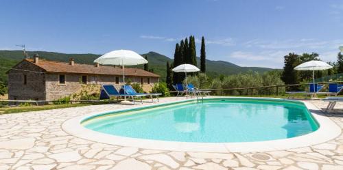 Apartment with one bedroom, kitchen, bathroom Garden and shared pool