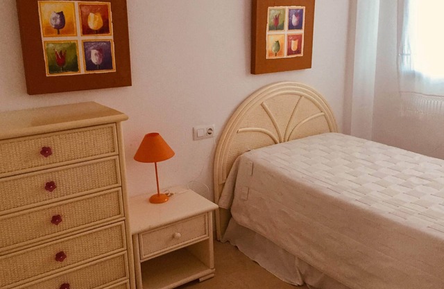 APARTMENT WITH SALINIZED SWIMMING POOL 100 M FROM THE SEA.