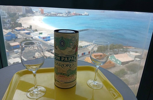 Apartment with view on Laginha beach