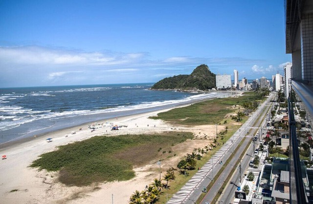 Apartment with Wi-Fi on the seafront Praia Brava, Caiobá/PR