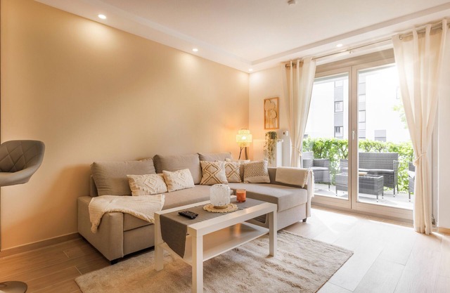Apartment 'Wohnung Mit Terrasse Nähe Airport' with Private Terrace and Wi-Fi