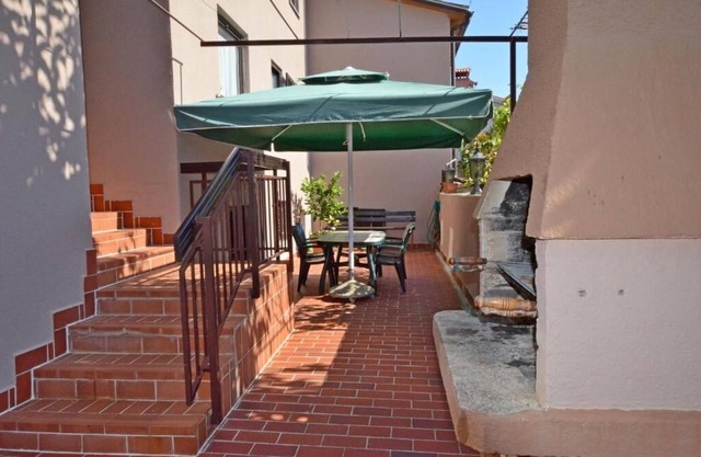 Apartments and Rooms Viktorija (71911-A2) - Pjescana Uvala