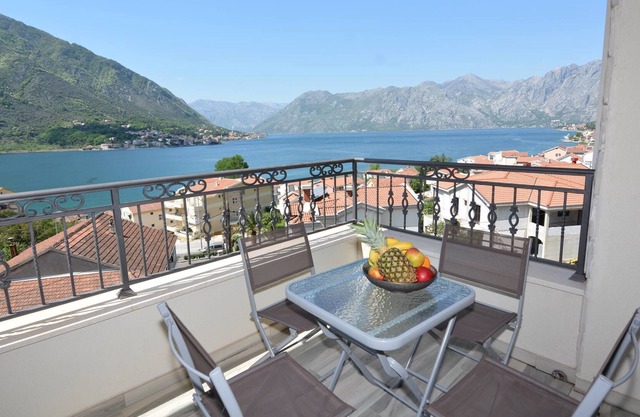 Apartments Dobrotski Dvori