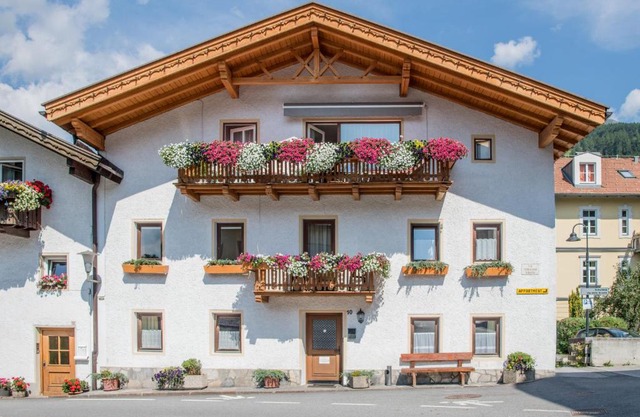Apartments Heidenberger Delle Scuole