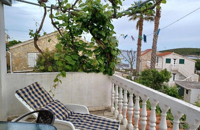 Apartments Katarina - One Bedroom Apartment with Balcony and Sea View