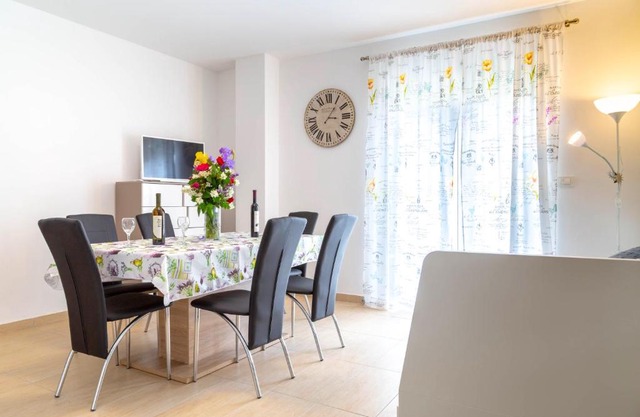 Apartments Raspolic