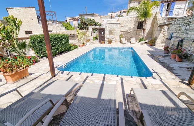 Aphrodite Romance Apartment
