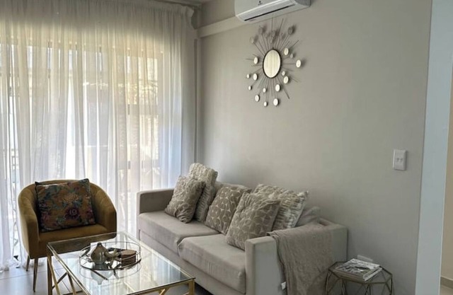 Apollo Luxe Modern Comfort 1 bed