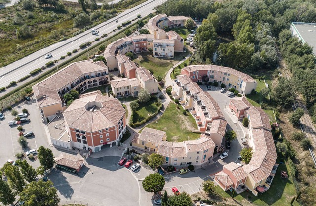 Appart'Hotel Garden & City Rousset