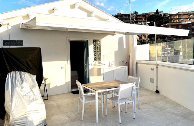 Appartamento con terrazza vista mare Lambretta