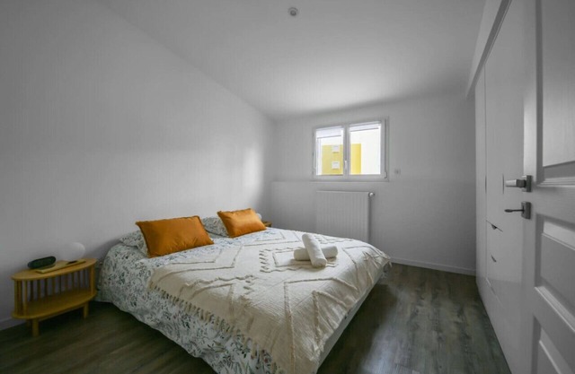 Appartement 2 chambres style loft parking gratuit