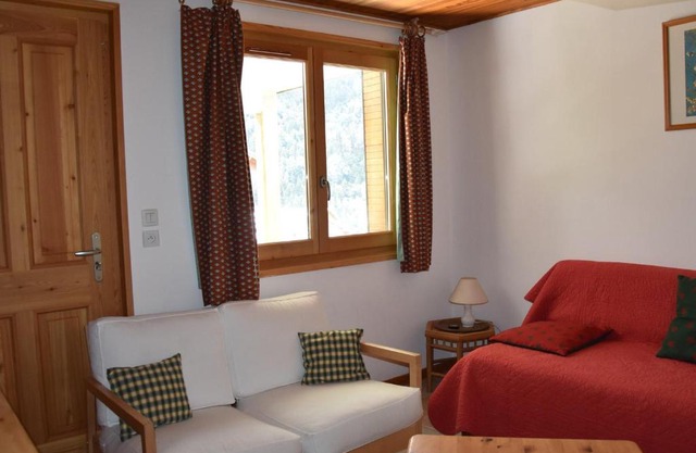 Appartement 3 pièces en rez-de-jardin, animaux admis - FR-1-464-183