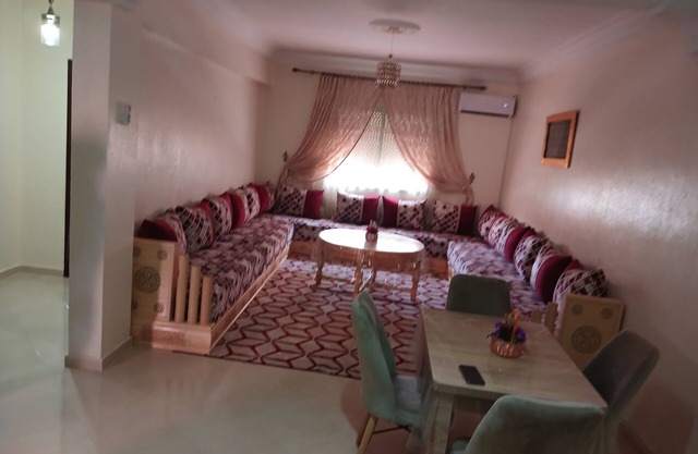 Appartement a Azzouzia Entierement Rénovée