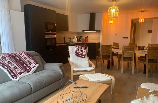 Appartement cosy au cœur du village avec terrasse et garage - Les Gets - FR-1-623-295