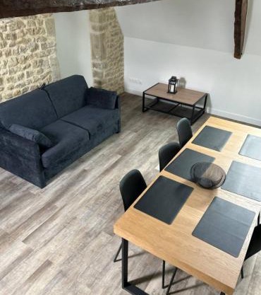 Appartement en duplex Trevieres 3 eme étage