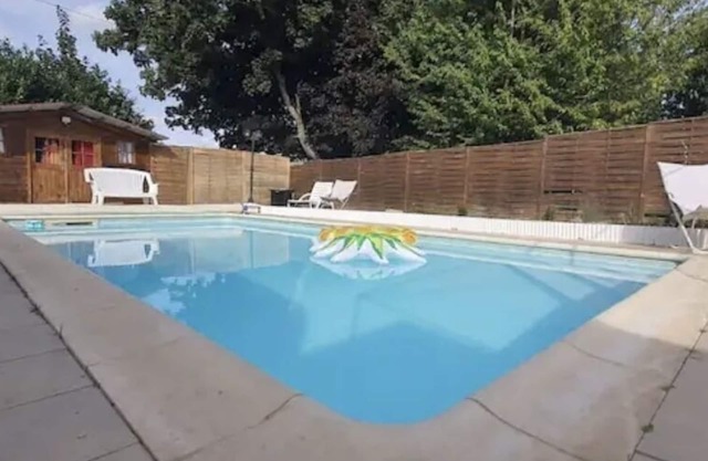 Appartement F3 Avec Piscine Partage, Plage et Horraire a la Limite