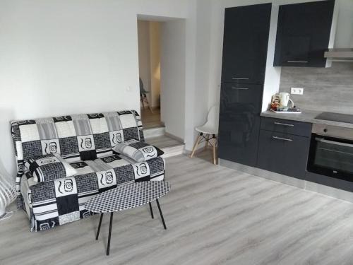 Appartement neuf tout confort, climatisé, parking privé et wifi