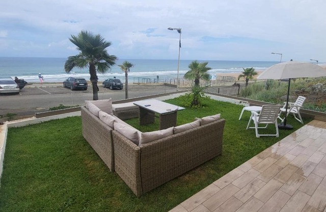 Appartement Plage des Nations Prestigia Front Mer avec grand Jardin