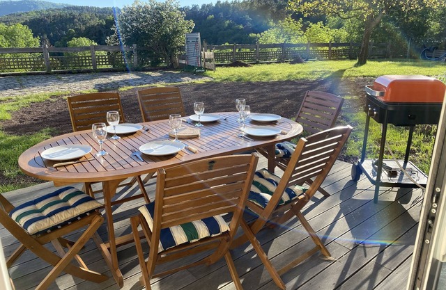 Appartement plein-pied, avec terrasse lumineux et spacieux, vue dégagée
