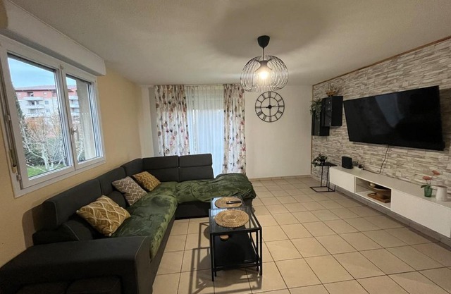 Appartement spacieux avec piscine