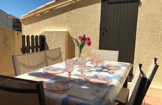 Appartement T2 Mezzanine, 6 couchages, bord de plage, parking privé, proche commerces et Aqualand - FR-1-81-47