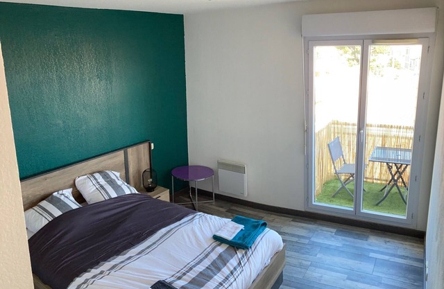 Appartement vue sur Canigou et Place de Parking